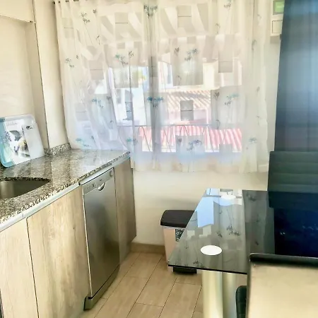 Appartamento Recently Refurbished Center *