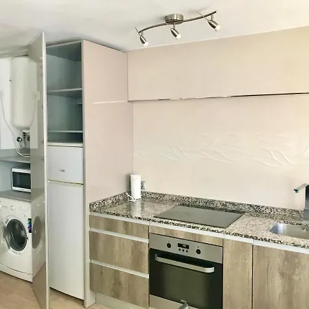 Recently Refurbished Center Appartamento