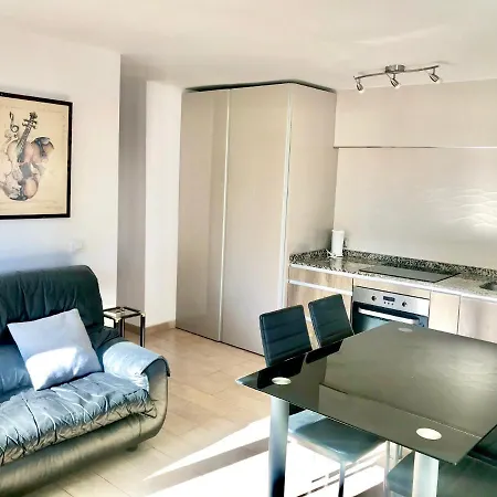 Appartamento Recently Refurbished Center *